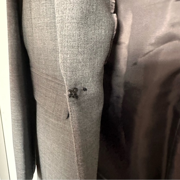 Tahari Grey Blazer - Picture 7 of 11